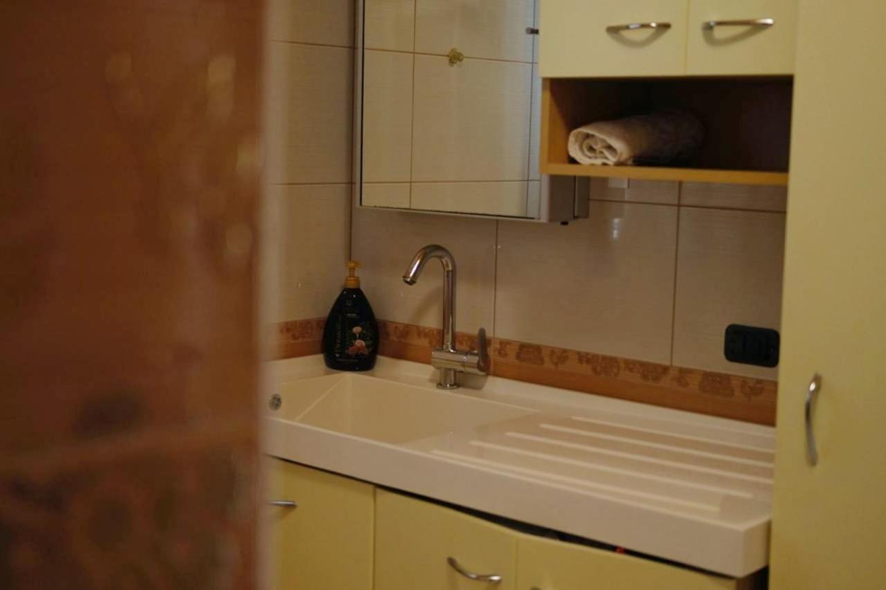 לינה וארוחת בוקר ליקאטה Casa Felice מראה חיצוני תמונה